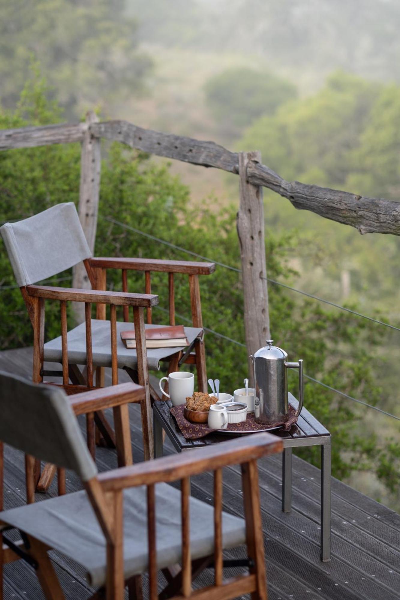 Hillsnek Safari Camp - Amakhala Wildreservaat Buitenkant foto